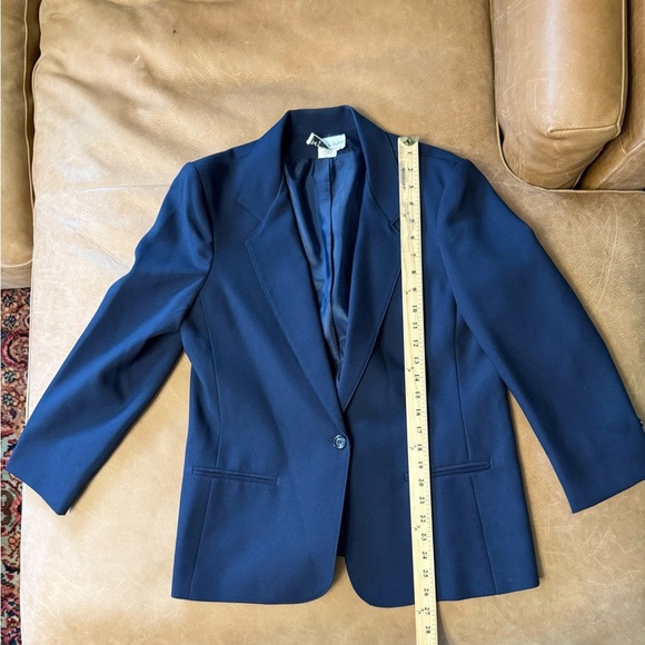 The Wardrobe Builder By Devon Navy Blazer Women’s Size 12 - Picture 2 of 6